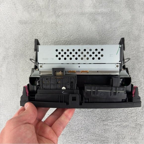 Toyota Prius MFD Multi Functional Display - Picture 12 of 12